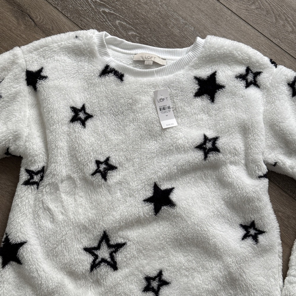 Loft Sherpa Sweatshirt‎ White With Stars Size Medium NWT Original Price $59.50 - Picture 2 of 6